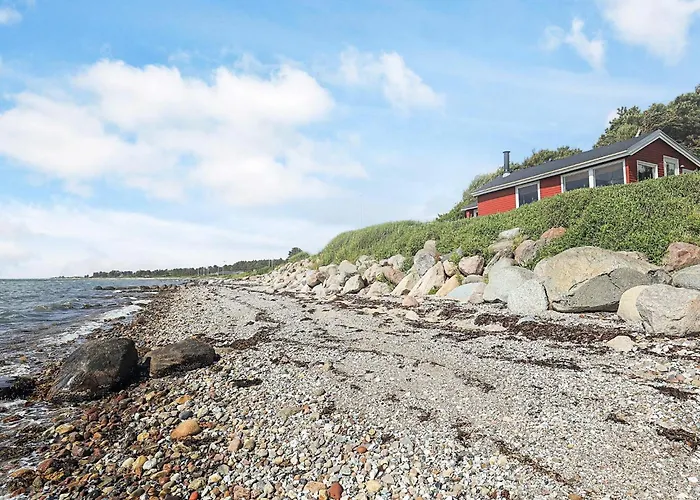4 Person In * Martofte